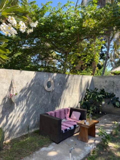 Hotel The Barefoot Blondie Village Gili Air